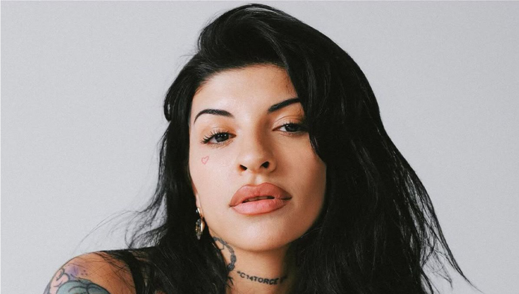 ¡BORRÓN Y MANSIÓN NUEVA! Cazzu estrena casa millonaria