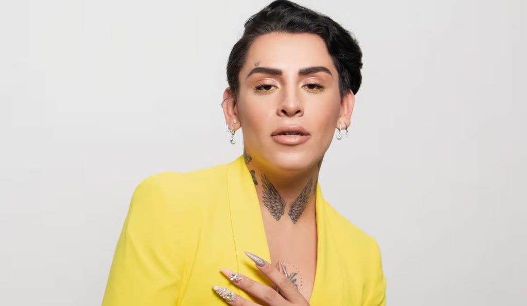 ¡La nueva temporada de La Casa De Los Famosos se llena de veneno y glamour!