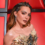 Belinda golpeando manzana con su frente en el programa Hoy.