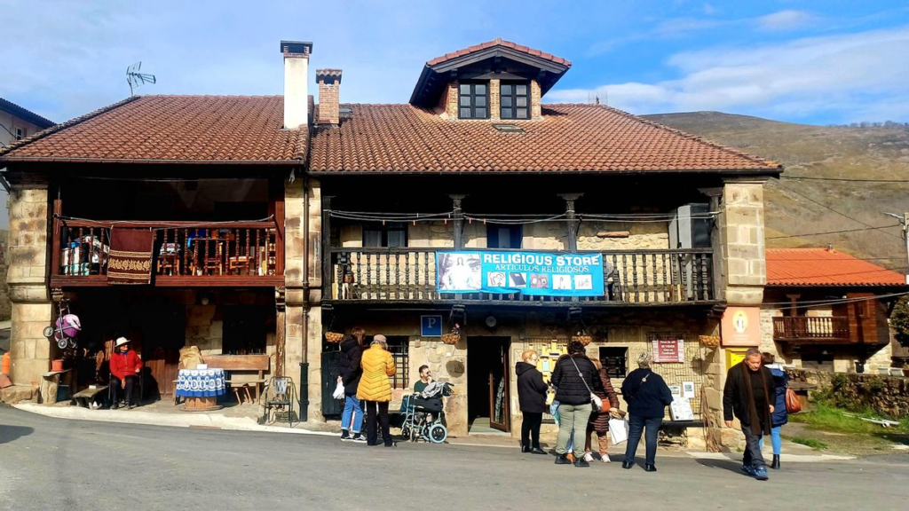 Niñas videntes de Garabandal en estado de éxtasis místico 1961.