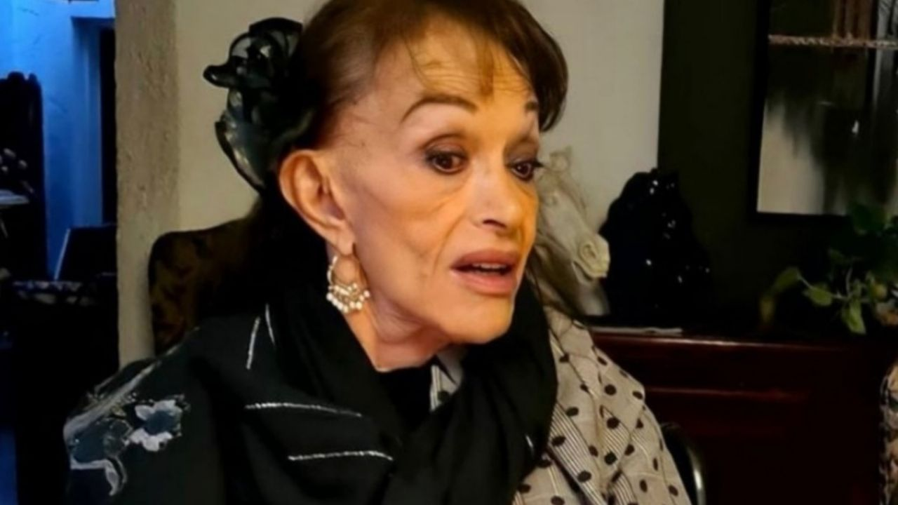 Lucha Villa en sus años de gloria en la música mexicana.
