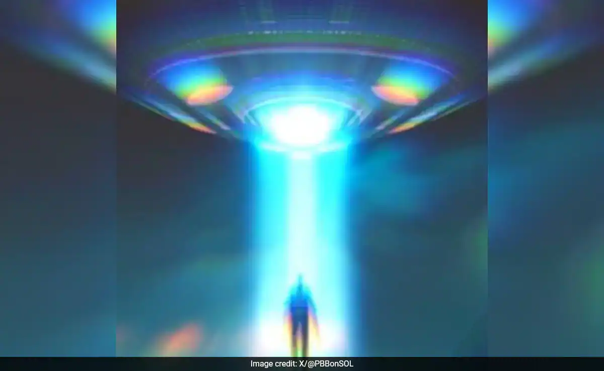 Representación de tecnología holográfica y desclasificación de archivos OVNI 2026