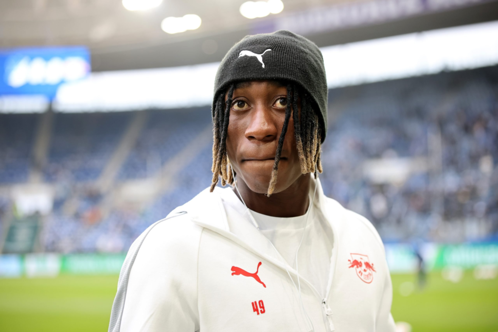«Mi hermana se ha ido»: La desgarradora carta que conmueve al mundo del fútbol