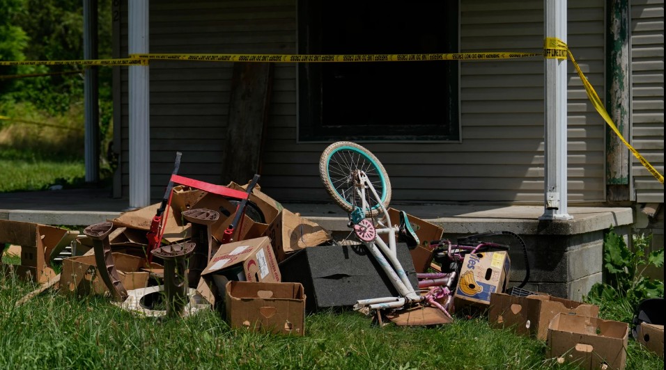 «Maldad pura» en Ohio: Rescatan a 16 niños atrapados en una habitación en condiciones infrahumanas